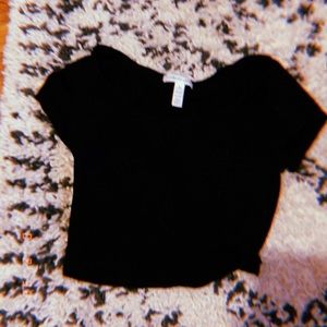 black crop top